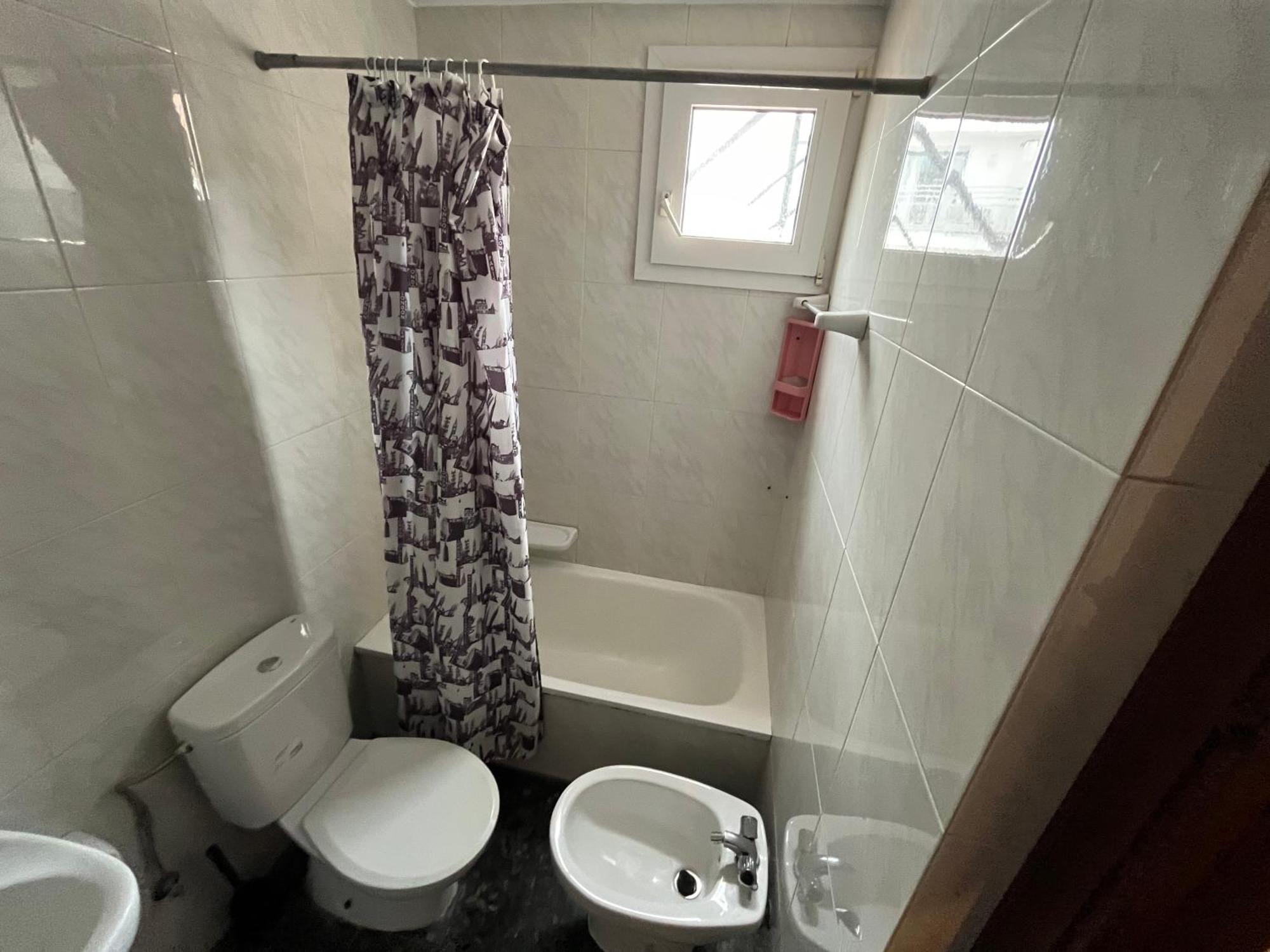 Apartamento Muy Comodo Cerca De La Playa 滨海略雷特 外观 照片